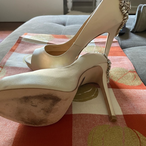 Badgley Mischka embellished heel - Picture 2 of 4